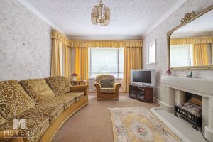 Sitting Room- click for photo gallery